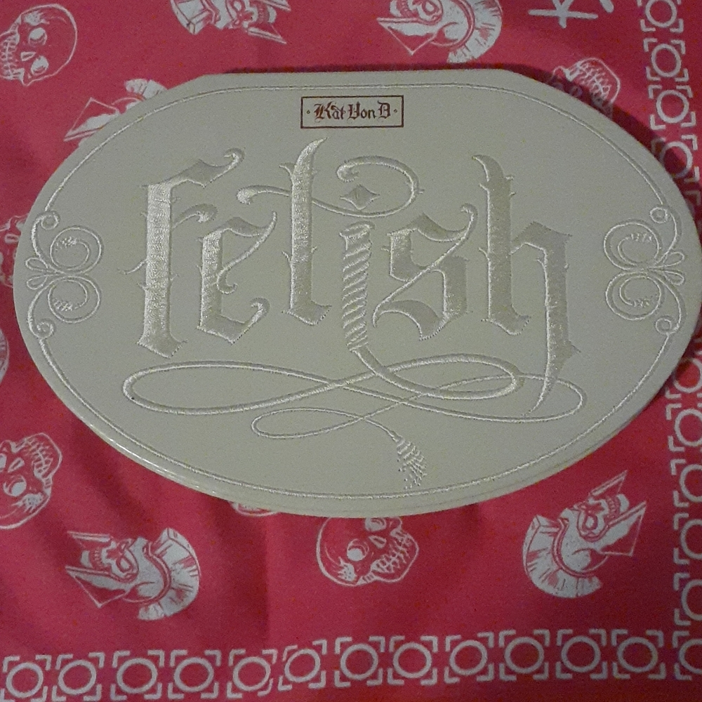 Kat Vond D Blush and Highlighter